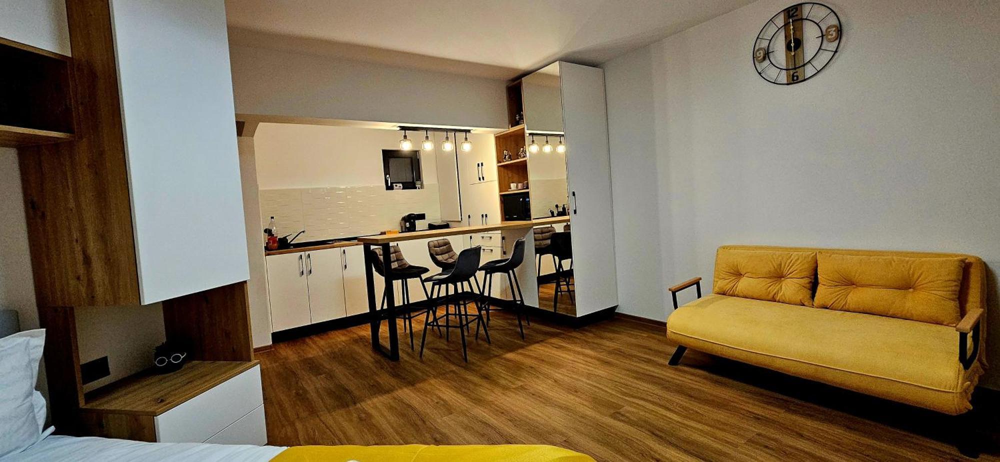 Central Nest Apartment Braşov Exterior foto